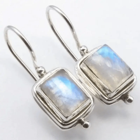 Éclat Plat | Boucles d'oreilles argentées avec pierres claires rectangulaires – Vue 01
