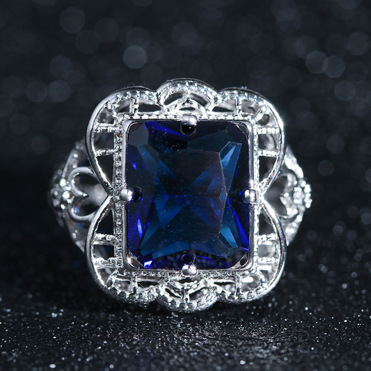 Portail Nocturne | Bague argentée avec grande pierre bleue – Vue 01
