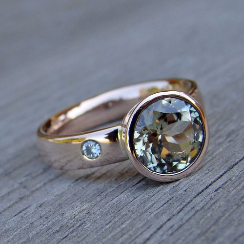 Rond Céleste | Bague argentée et or rose avec pierre bleu clair ronde – Vue 01