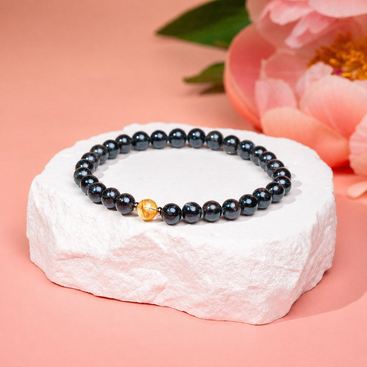 Clarté Intérieure – Bracelet en arfvedsonite | 6 mm – image 1