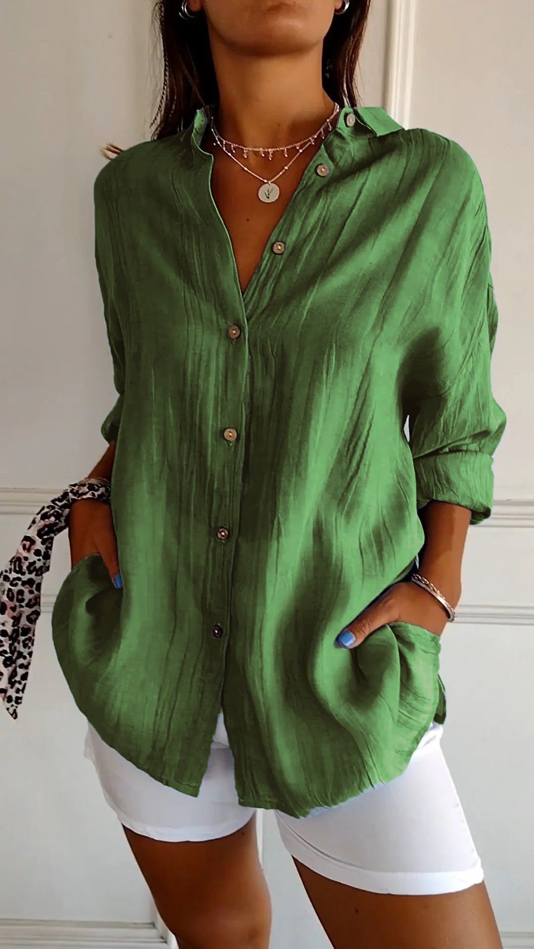 Vinciane | Chemise longue à l'aspect froissé — Vert prairie