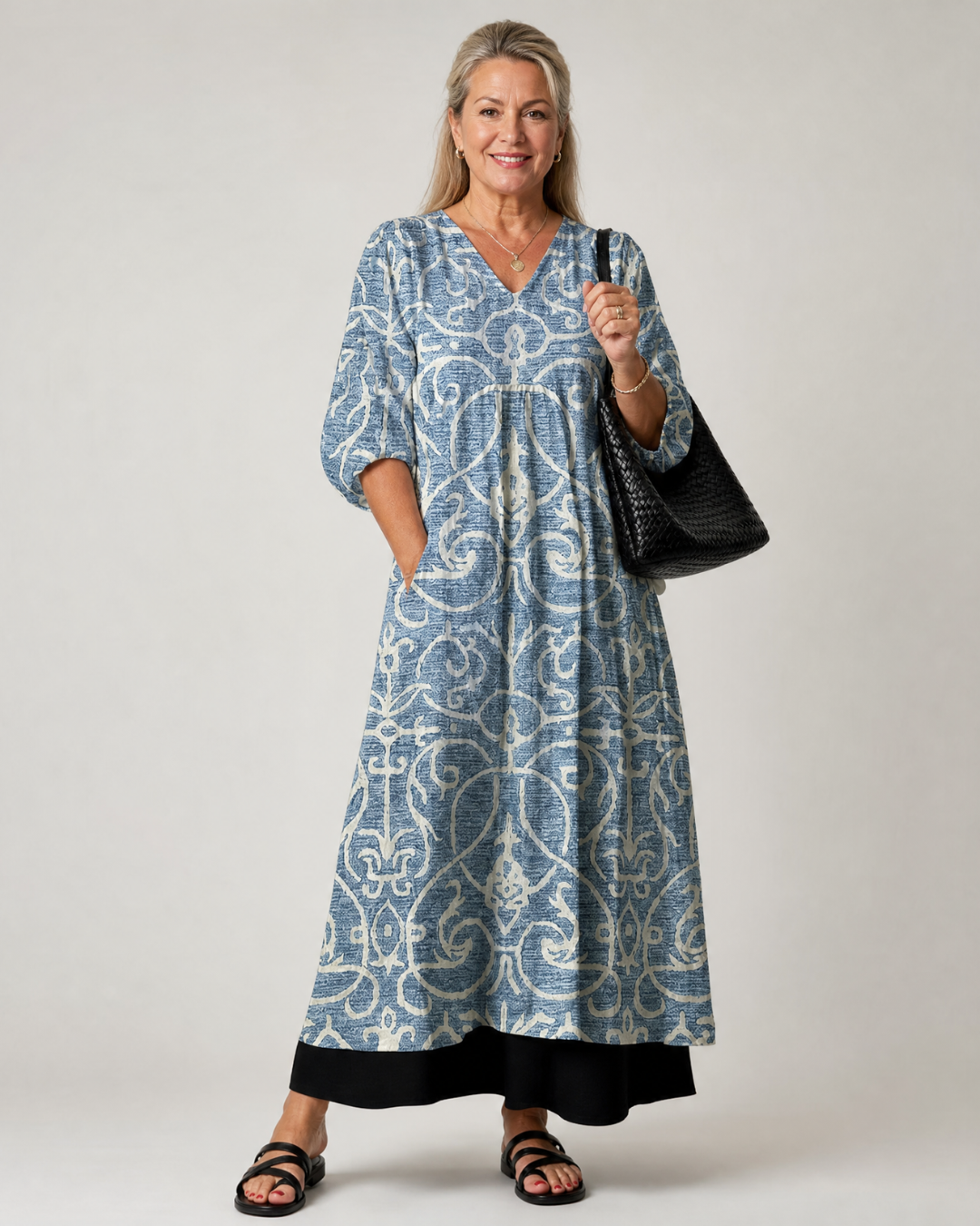 Isabelle — Robe longue à rinceaux vintage, coloris Bleu ornemental
