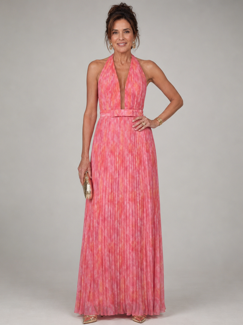 Mireille — Robe longue à col licou et jupe plissée, coloris Corail