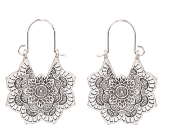 Éventail Mandala | Boucles d'oreilles argentées à motif mandala – Vue 01