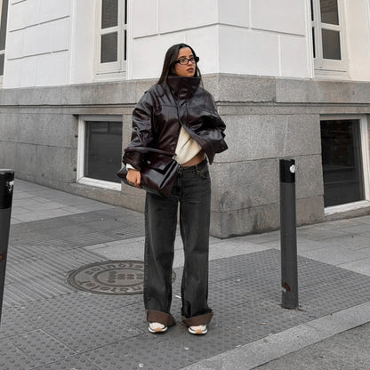 Sac porté épaule Nola en cuir véritable bordeaux vu de trois quarts
