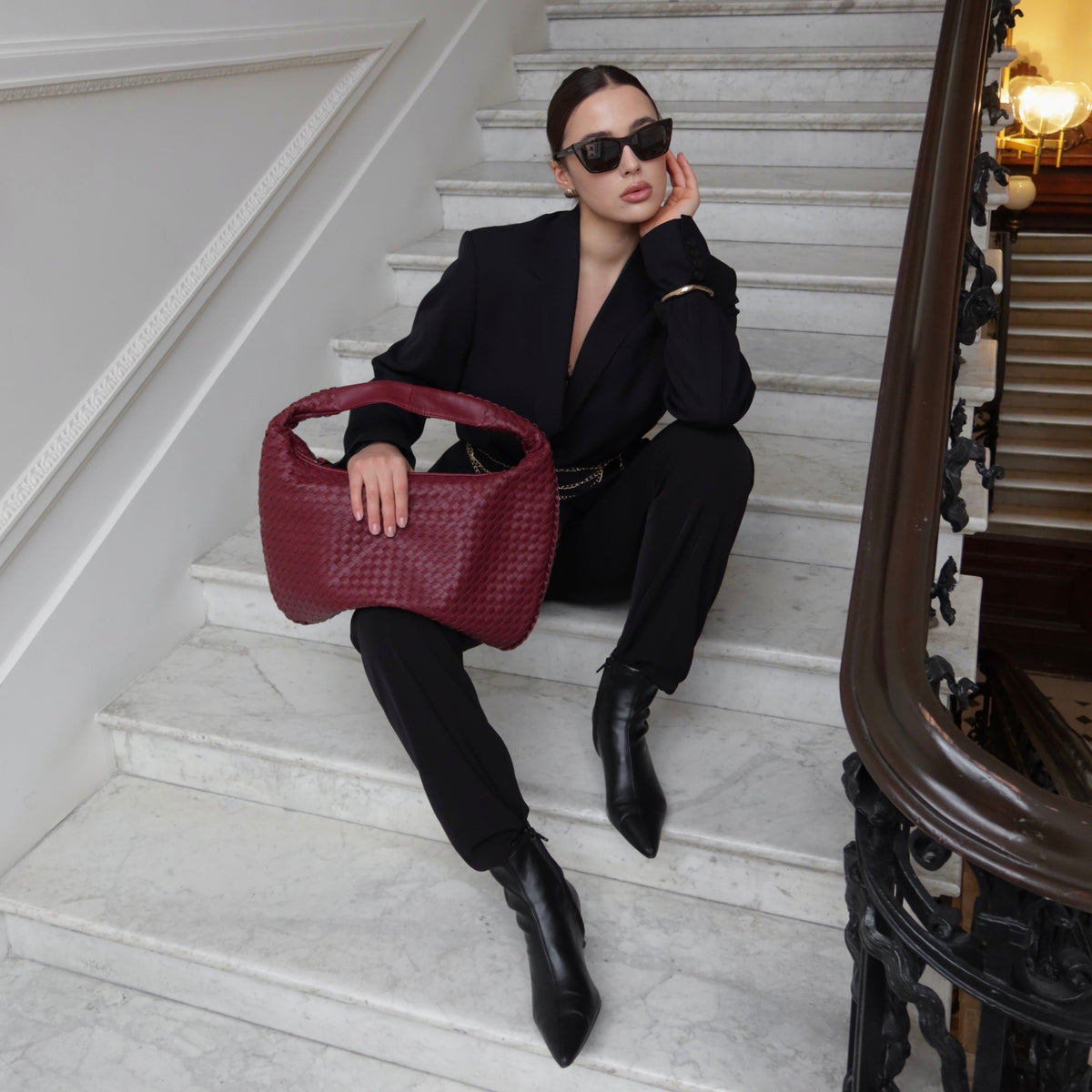 Sac porté épaule Cabas Tressé XL bordeaux en situation