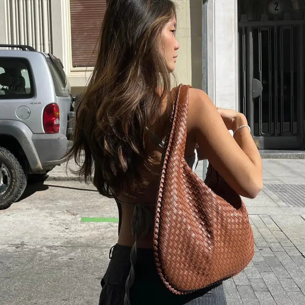 Sac porté épaule Cabas Tressé XL brun rouille, photo détail