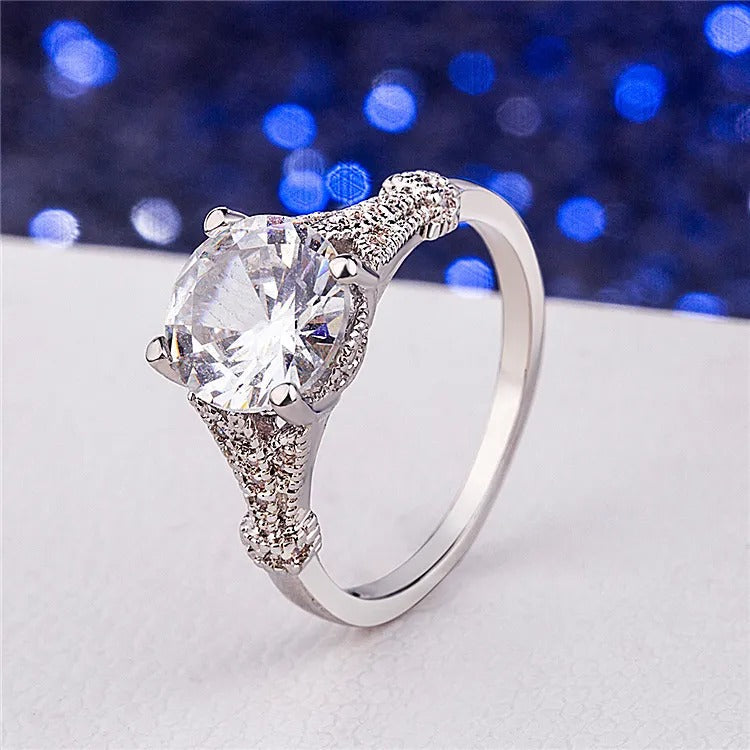 Éclat d'Étoile | Bague argentée avec grande pierre claire – Vue 01