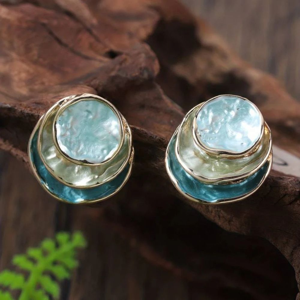 Ton Aqua | Boucles d'oreilles dorées avec pierre bleu clair – Vue 01