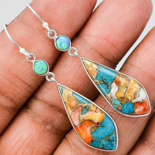 Couleur d'Été | Boucles d'oreilles argentées avec pierres colorées – Vue 01