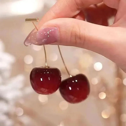 Semis de Cerises | Boucles d'oreilles dorées avec cerises rouges – Vue 01
