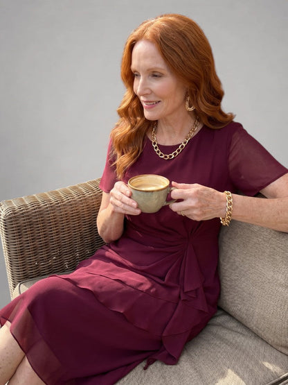 Philippa — Robe midi à volants et taille torsadée