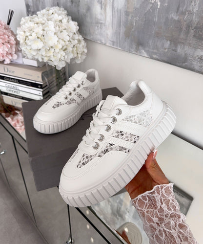 Sneakersy Madeleine białe