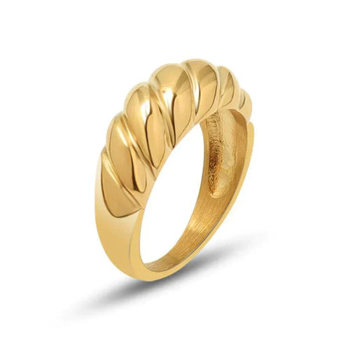 Bague épaisse dorée à motif torsadé