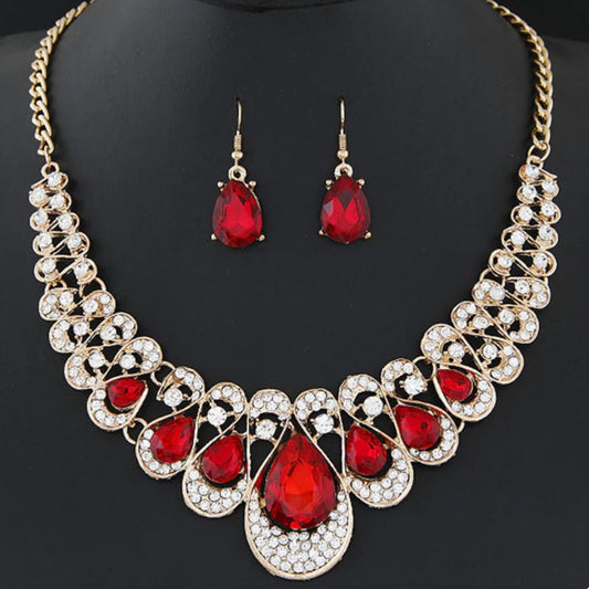 Vivienne | Parure avec pierres gouttes rouges – Vue 01