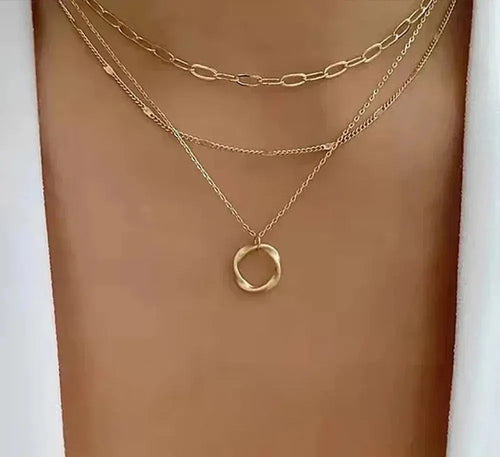Irène | Collier doré superposé avec pendentif – Vue 01