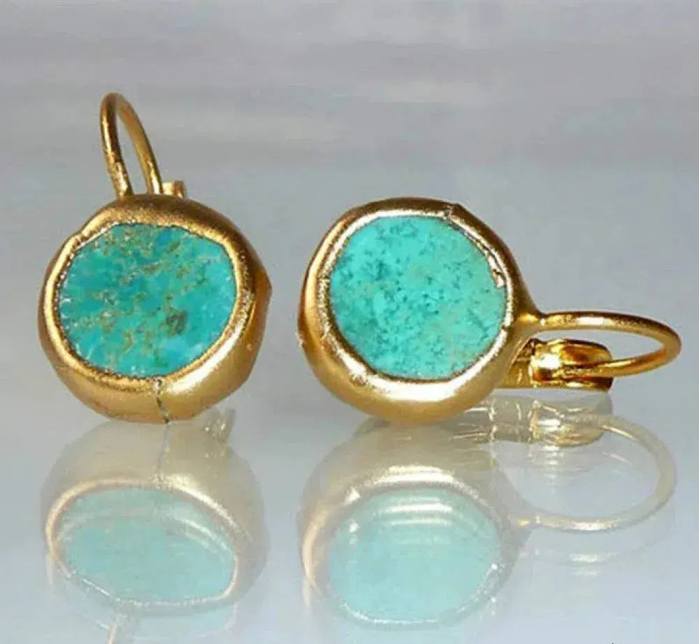 Rond Mat | Boucles d'oreilles dorées avec pierre turquoise – Vue 01
