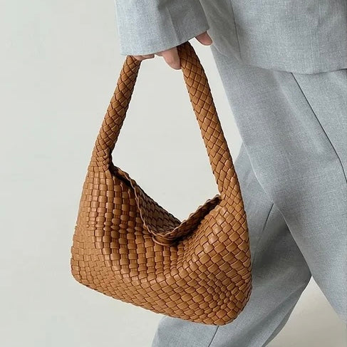 Sac porté épaule Tressé cognac vu de côté